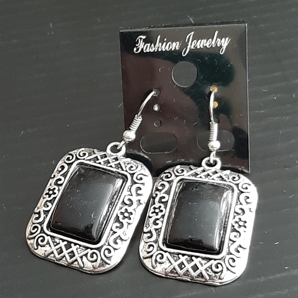 Ladies jewelry